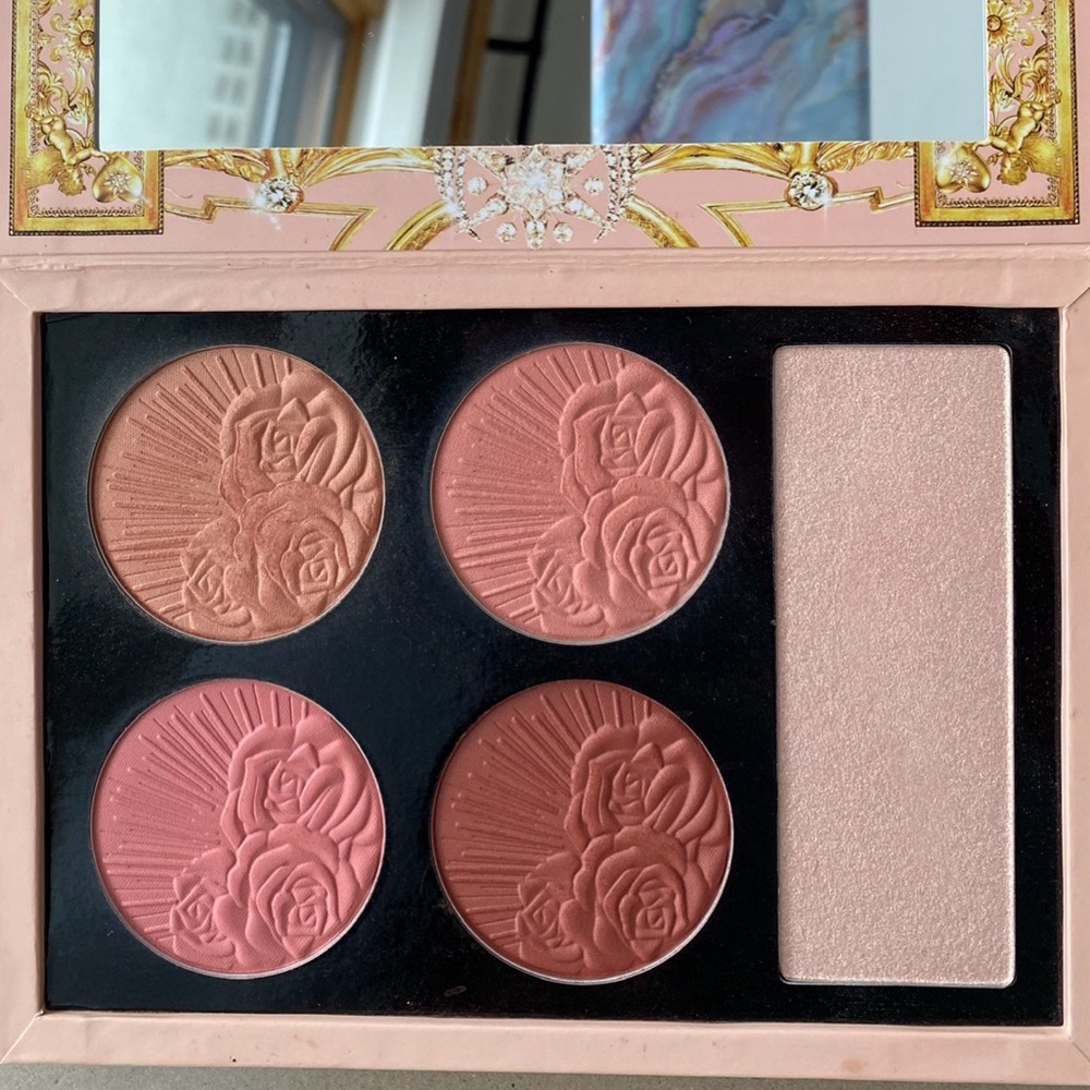 Limited Edition Pat McGrath Labs Divine Blush + Glow Face Palette in Nude Venus